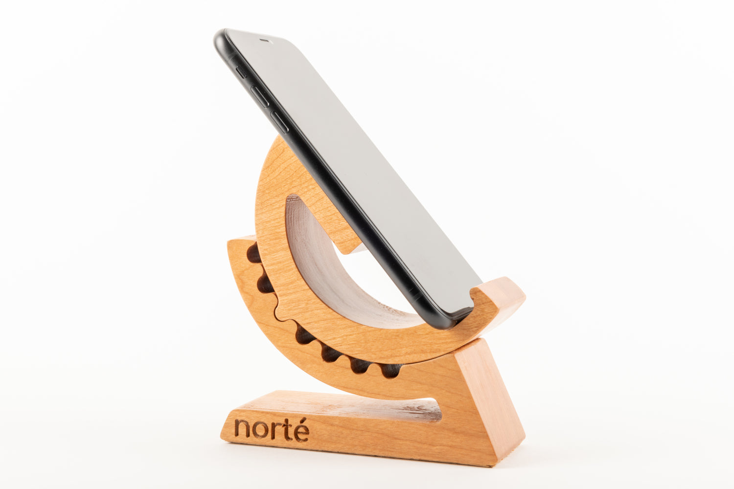 The Gear Stand – Norté Design